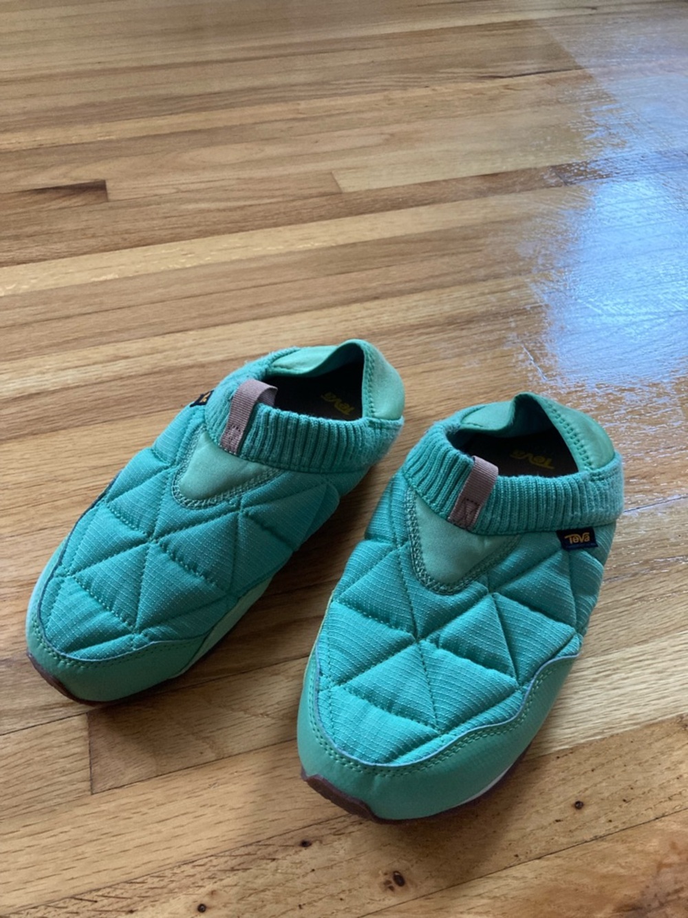 Teva ReEmber Women's US 8 Jade Green Quilted Slip-On Moccasin Camp Slippers
